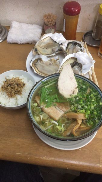 「【師走の一杯】活 殻牡蠣 塩の陣C+α」@MENYA 食い味の道有楽の写真