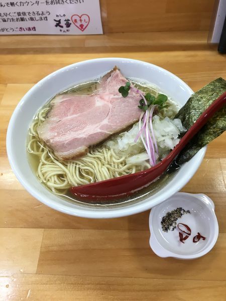 「黄金の100%煮干しラーメン」@めんや天夢の写真