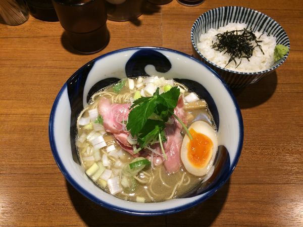「まぐろそば（限定）」@寿製麺よしかわ 川越店の写真
