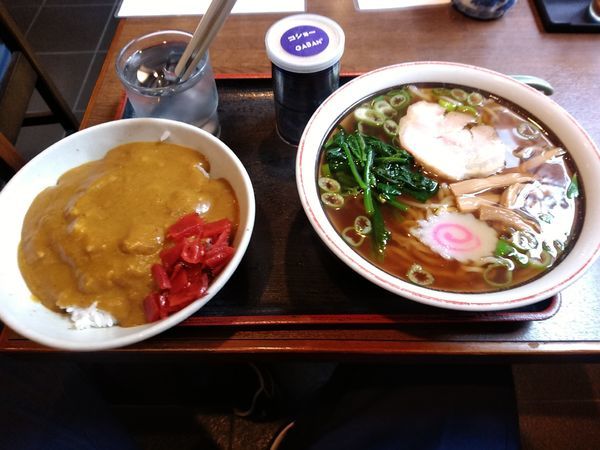 「ラーメン＋半カレー750円」@蕎麦処 もりやの写真