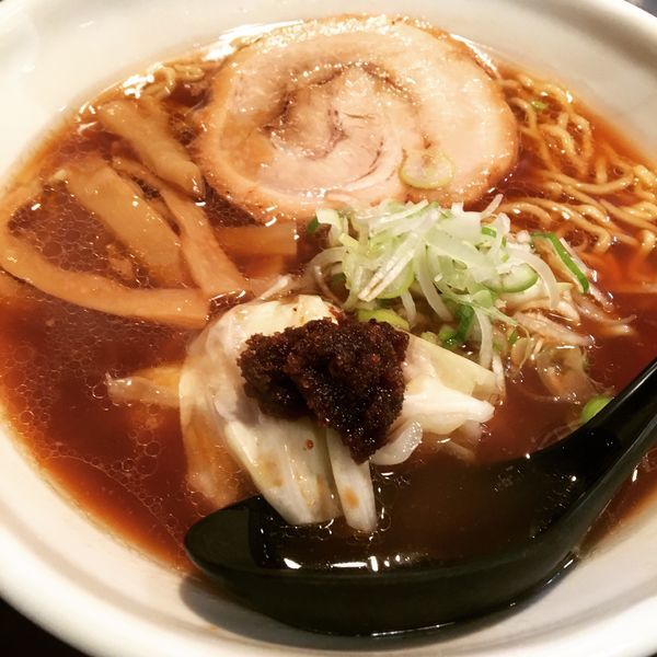 「醤油ラーメン 中太」@麺や ぼくせいの写真