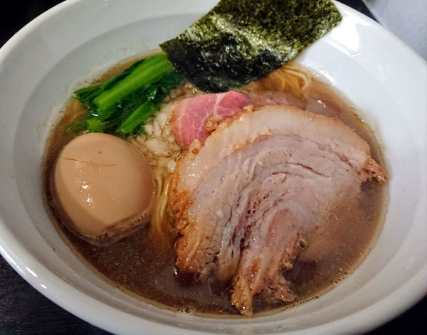 「煮干しそば＋厚切り豚」@陽はまたのぼるの写真