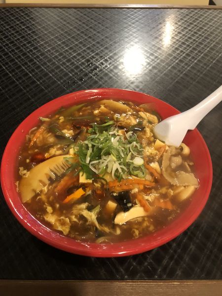 「酸辣湯麺　880円」@創作料理 台湾亭の写真