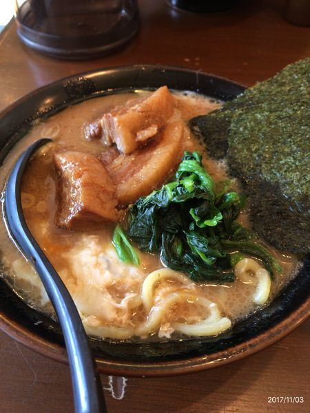 「とき卵とろ角煮らーめん」@ラーメン 大山家 昭島店の写真