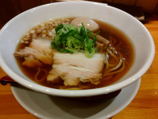 「煮干し　690円＋ビール」@麺や 花よの写真