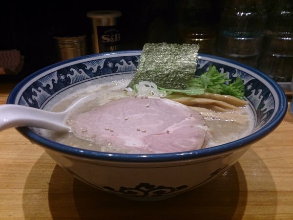「濃熟塩らーめん」@○心厨房の写真
