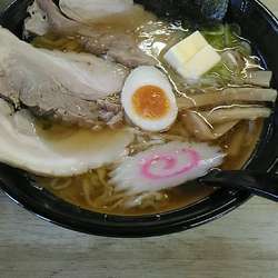 共ちゃんラーメン（大）バタートッピング