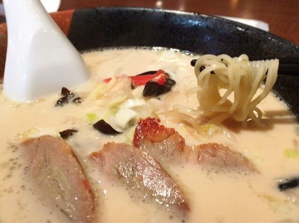 「博多ラーメン・半チャーハンセット(650円)」@心龍の写真