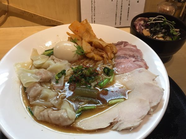 「特製進化論そば（大盛り）」@進化論の写真