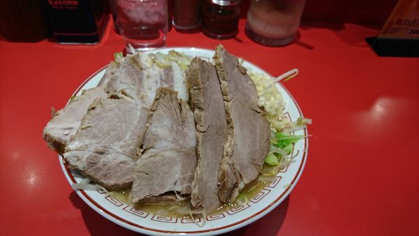 「とんこつ野菜ラーメン小+チャーシュー￥800」@ラーメン 小太郎の写真