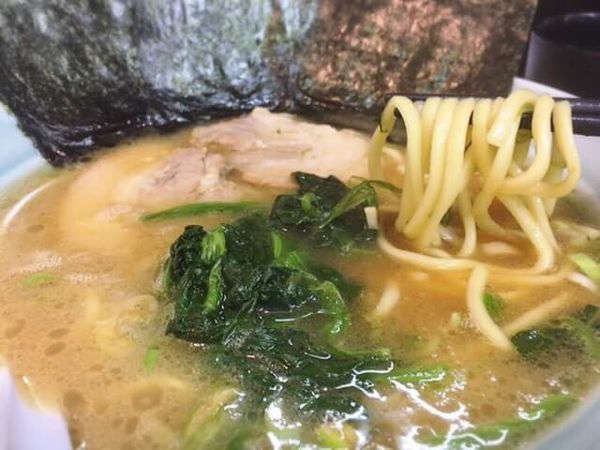 「醤油ラーメン(650円)」@新岡商店の写真