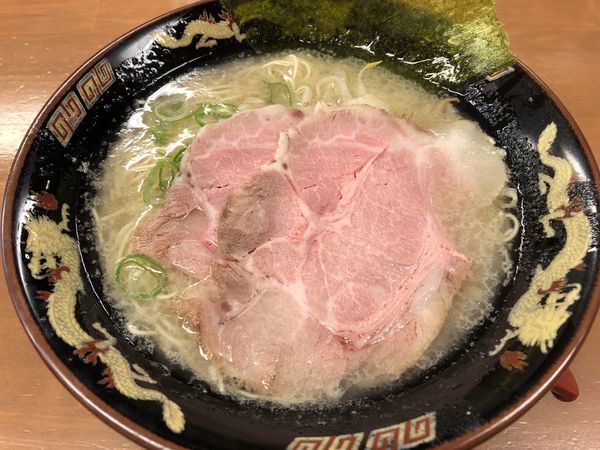 「極濃豚骨らーめん」@らーめん関龍の写真