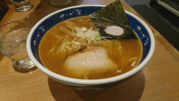 「らーめん大盛り820円」@せたが屋 品川店の写真