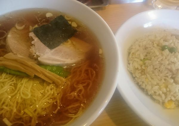 「半チャンラーメン」@東京ラーメン たいよう軒の写真