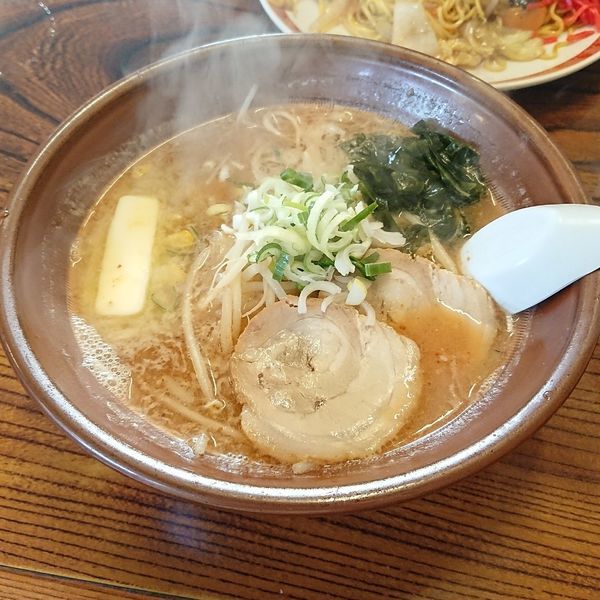 「コーンバターラーメン 味噌  @750円」@あうんの写真