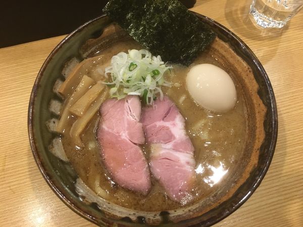 「味玉ら〜めん880円」@中華そば 無垢の写真