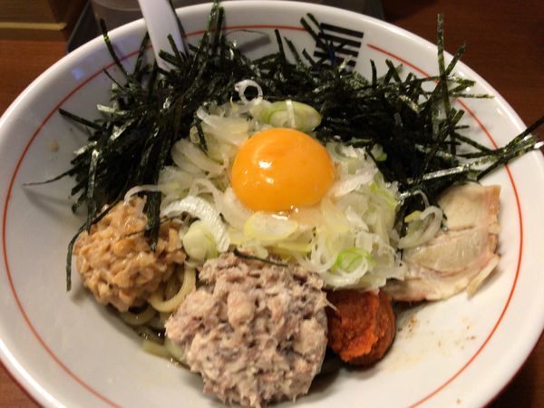 「ひっぱり混ぜそば」@烈火 庄内本店の写真