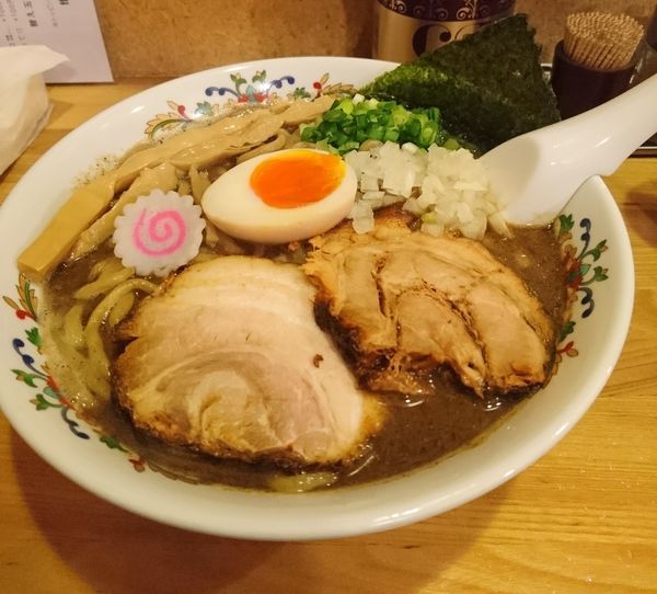 「中華そば 太麺 中盛」@らー麺Chopの写真