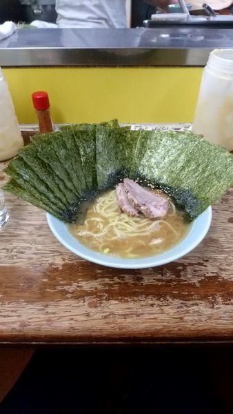 「ラーメン かため 海苔」@まこと家の写真