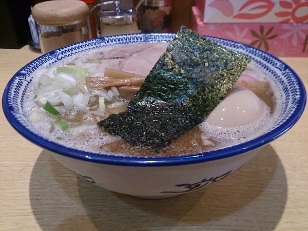 「中華そば+味玉」@くり山の写真