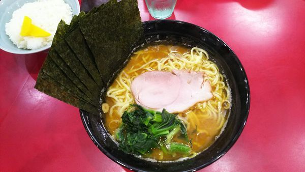 「ラーメンのり増し」@杉田家 千葉祐光店の写真