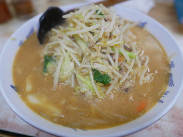 「味噌ラーメン 麺硬め」@弥生亭の写真