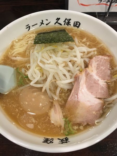 「ラーメン+味玉」@ラーメン 久保田の写真