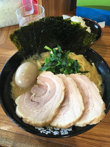 「ラーメン(醤油)マックス盛り900円」@荻窪商店の写真