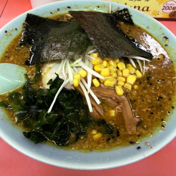 「みそラーメン600円　カレースパイス60円　半ライス120円」@ラーメンショップ 尾島店の写真