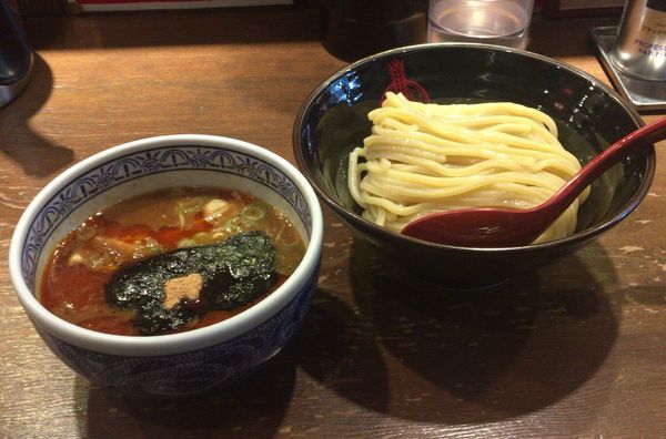 「辛つけ麺」@つけ麺専門店 三田製麺所 御茶ノ水店の写真
