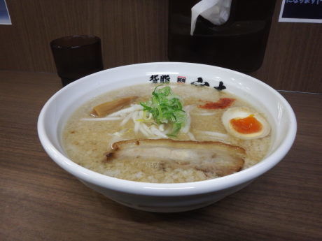 「背脂醤油」@背脂らーめん宮本 志木店の写真