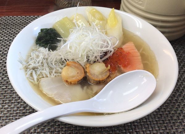 「南三陸ネギ潮の幸ラーメン(限定)950円」@麺や 睡蓮の写真
