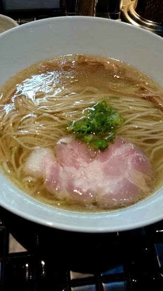「塩ラーメン」@町田汁場 しおらーめん進化 中山店の写真