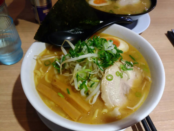 「合わせ味噌らーめん 790円+餃子」@横浜家系 真面目の写真
