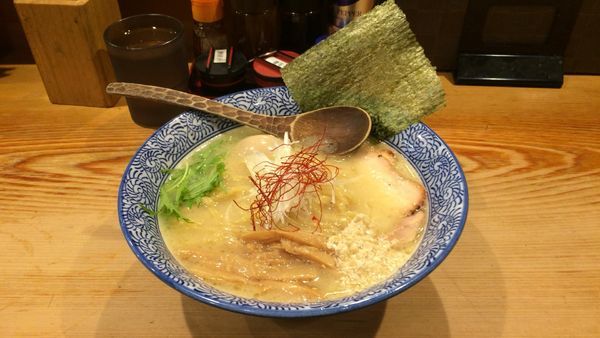 「親子白湯そば」@鶏そばつけそば そるとの写真