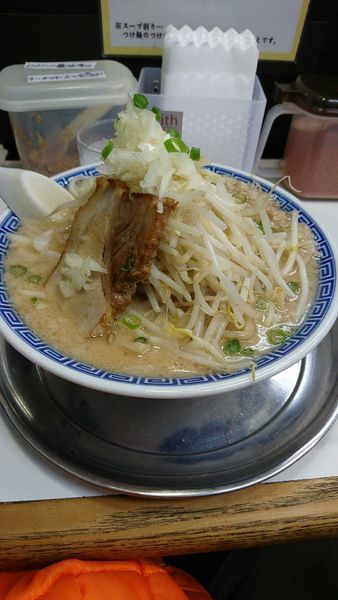 「ラーメン780円特盛り170円麺350ｇ」@らーめん 凌駕の写真