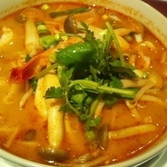 アジアンダイニングバーSAPANA パレスサイド店の画像