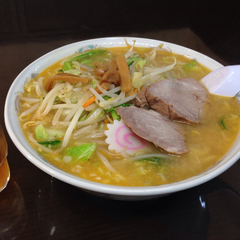 まるい食堂の画像