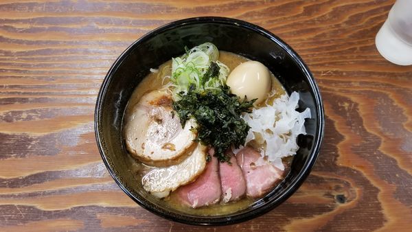 「ザ・並商らーめん」@餃子の並商 都賀店の写真