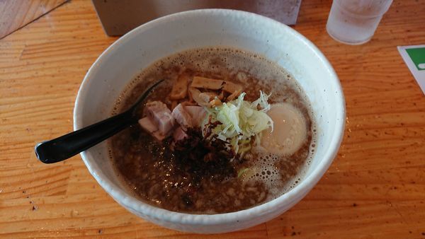 「濃厚魚介らーめん （並） 800円 + 焼豚丼 （小） 無料」@つけ麺二代目いさおの写真