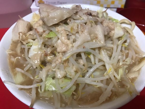 「ラーメン小　690円　生卵　50円」@ラーメン二郎 仙台店の写真