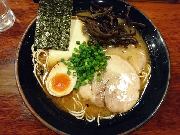 「熊本ラーメン（ハリガネ）＋大盛」@麺屋 双喜の写真