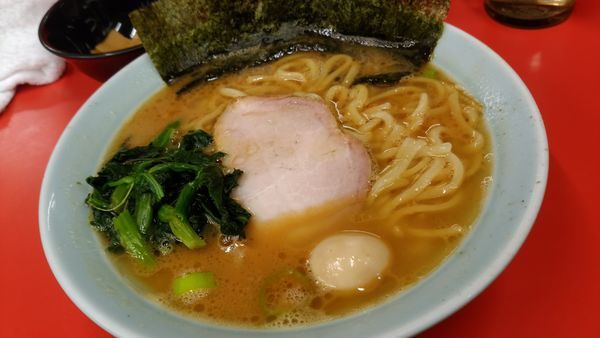 「醤油ラーメン並700円全部普通」@壱六家 上大岡店の写真