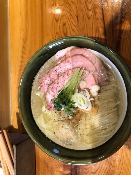 「塩ワンタンそばチャーシュートッピング」@麺屋 坂本01の写真