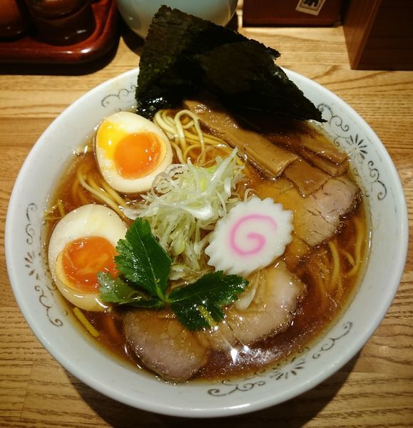 「味玉清湯そば  830円」@つけそば 神田勝本の写真