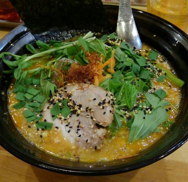 「生姜担々麺+水菜など入り」@瀬佐味亭の写真