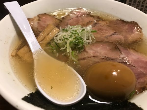 「煮卵塩ラーメン＋チャーシュー」@上州地鶏ラーメン 翔鶴の写真