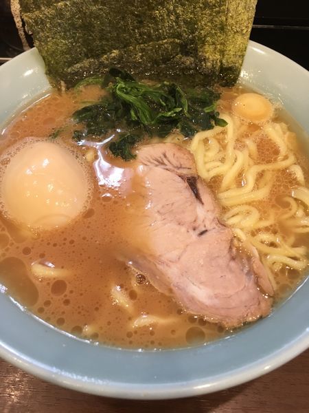 「ラーメン並＋味玉」@寿々㐂家 曙町店の写真