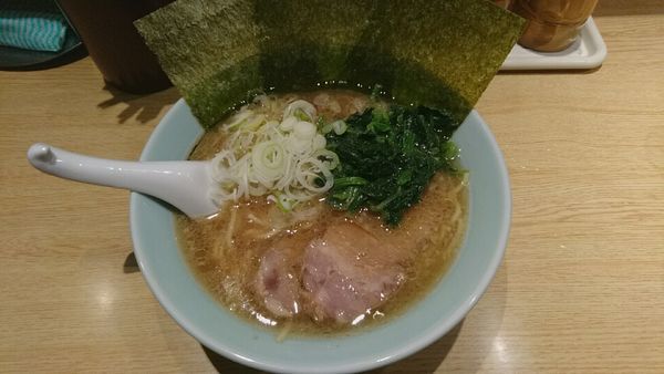 「らーめん（並）_770円」@山王家の写真