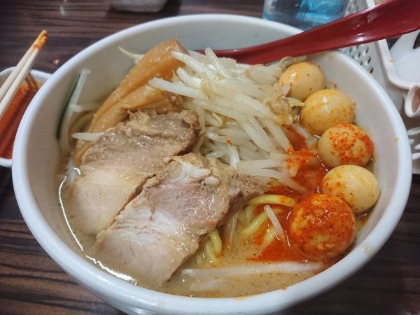 「海老味噌ラーメン870円＋チンピラ玉子150円」@味噌麺処 花道庵の写真